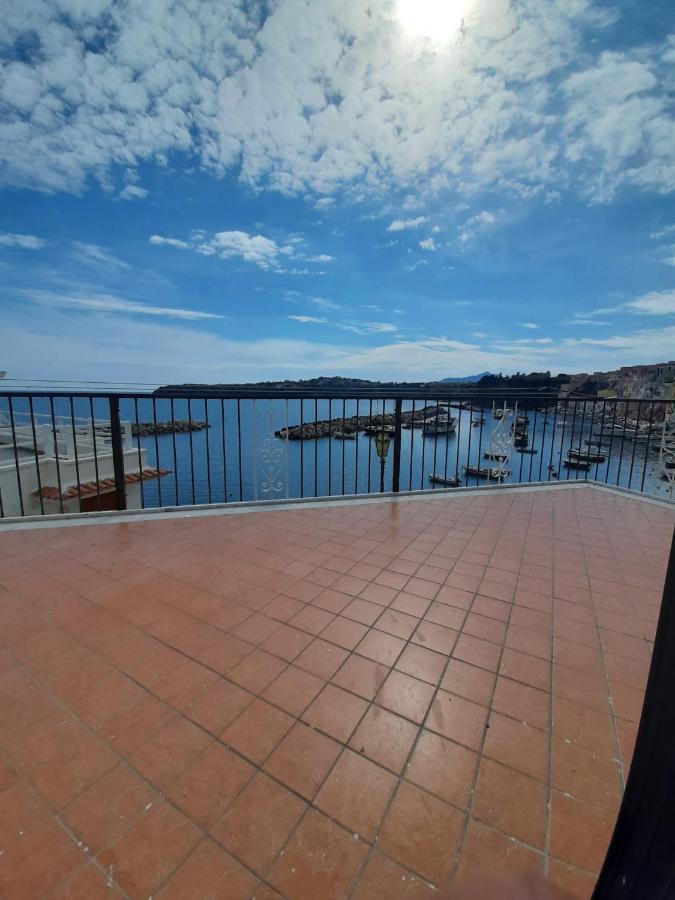 普罗奇达Residenza Mena Marina Corricella公寓 外观 照片